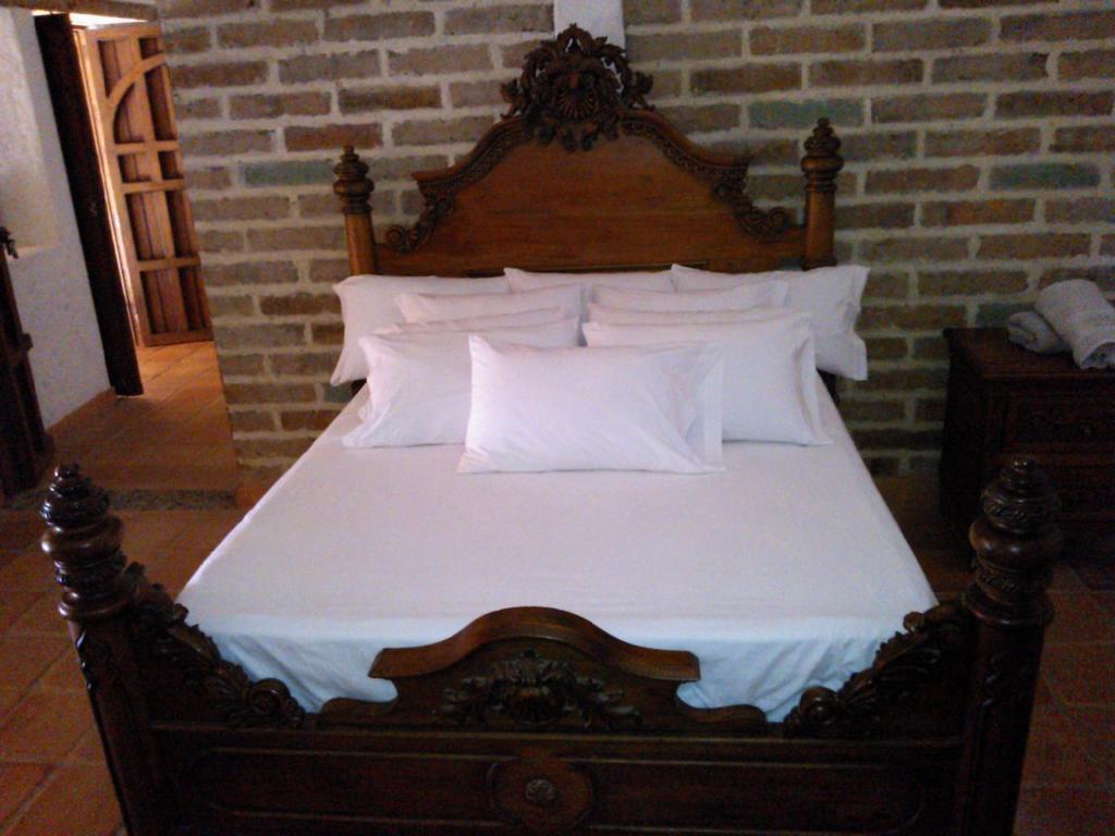 Hotel Santa Barbara Colonial - Santa Fe De Antioquia Zimmer foto