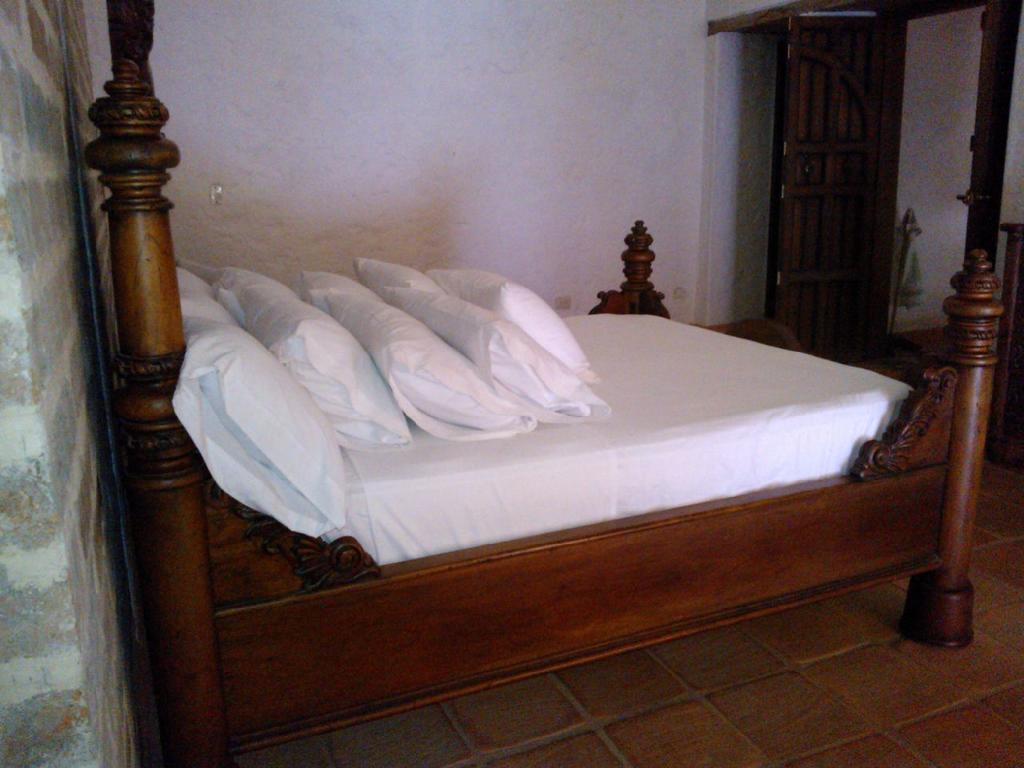Hotel Santa Barbara Colonial - Santa Fe De Antioquia Zimmer foto